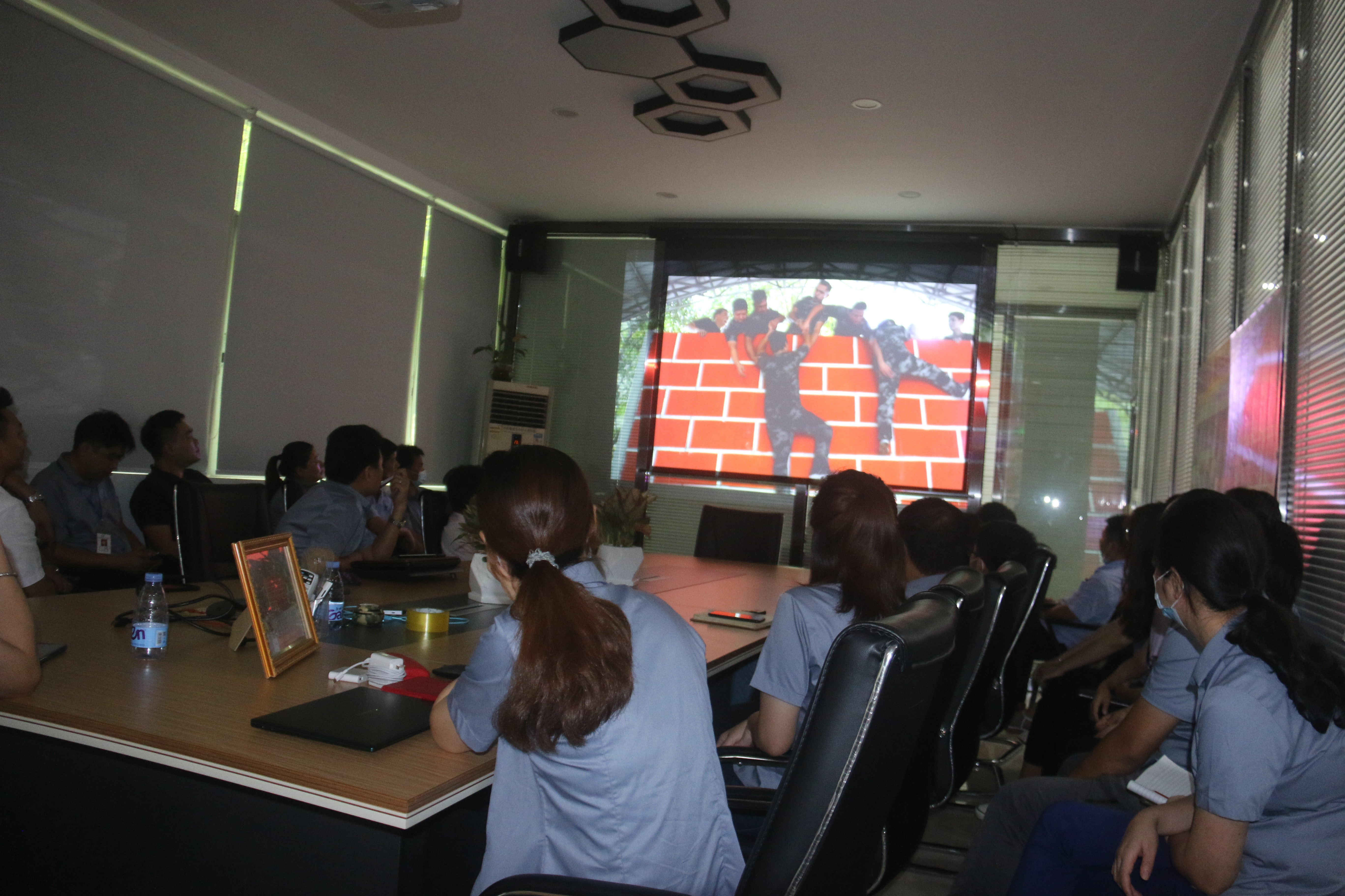 同心協(xié)力、贏在執(zhí)行、共創(chuàng)輝煌-深圳譽格拓展訓(xùn)練回顧